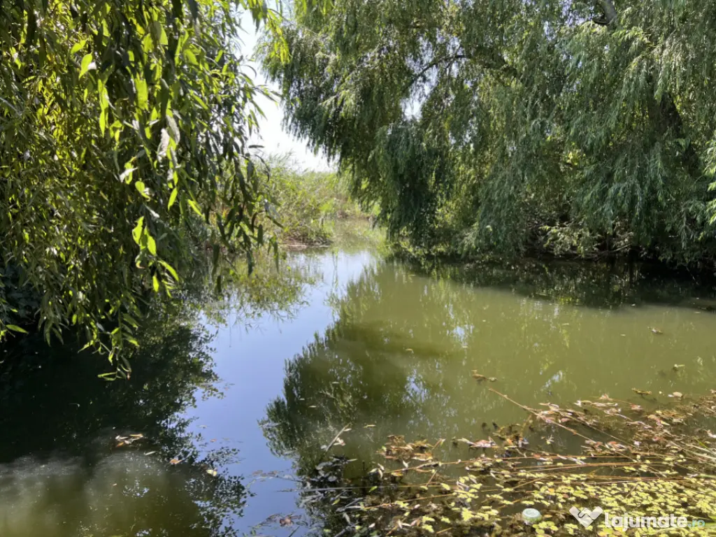 Teren cu deschidere la Lac Snagov. 
