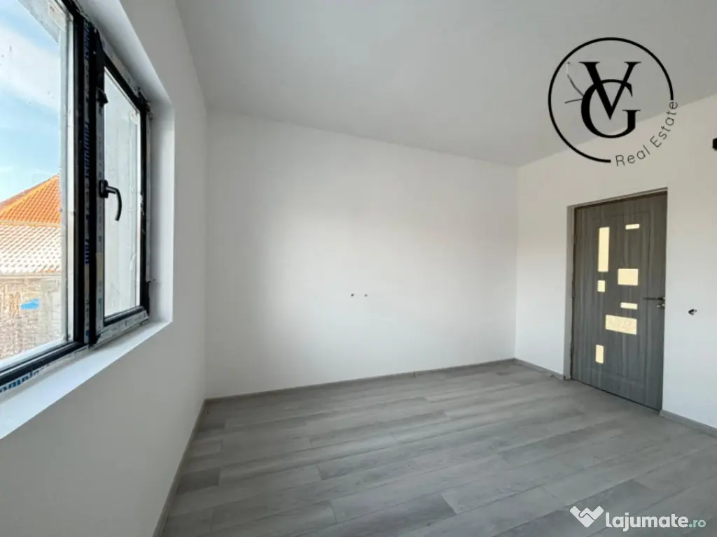 Casa la sol, 4 camere - 269 mp - Navodari 