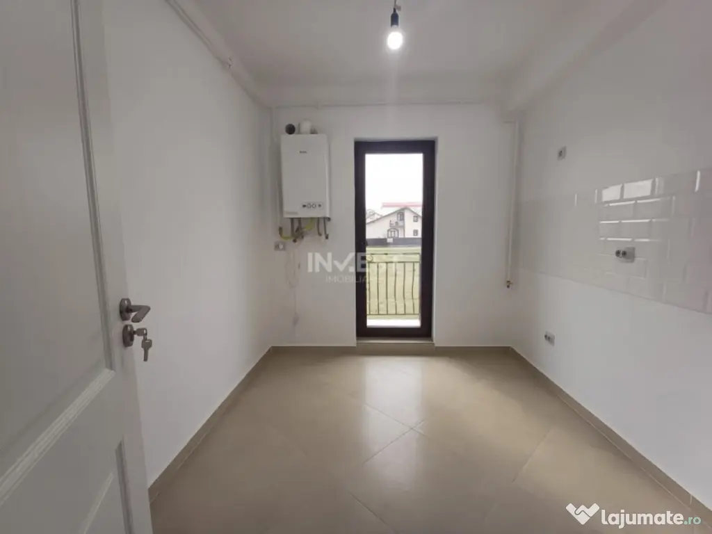 APARTAMENT CU 2 CAMERE, etaj 1 , DECOMANDAT, CAPAT CUG-LUNCA 