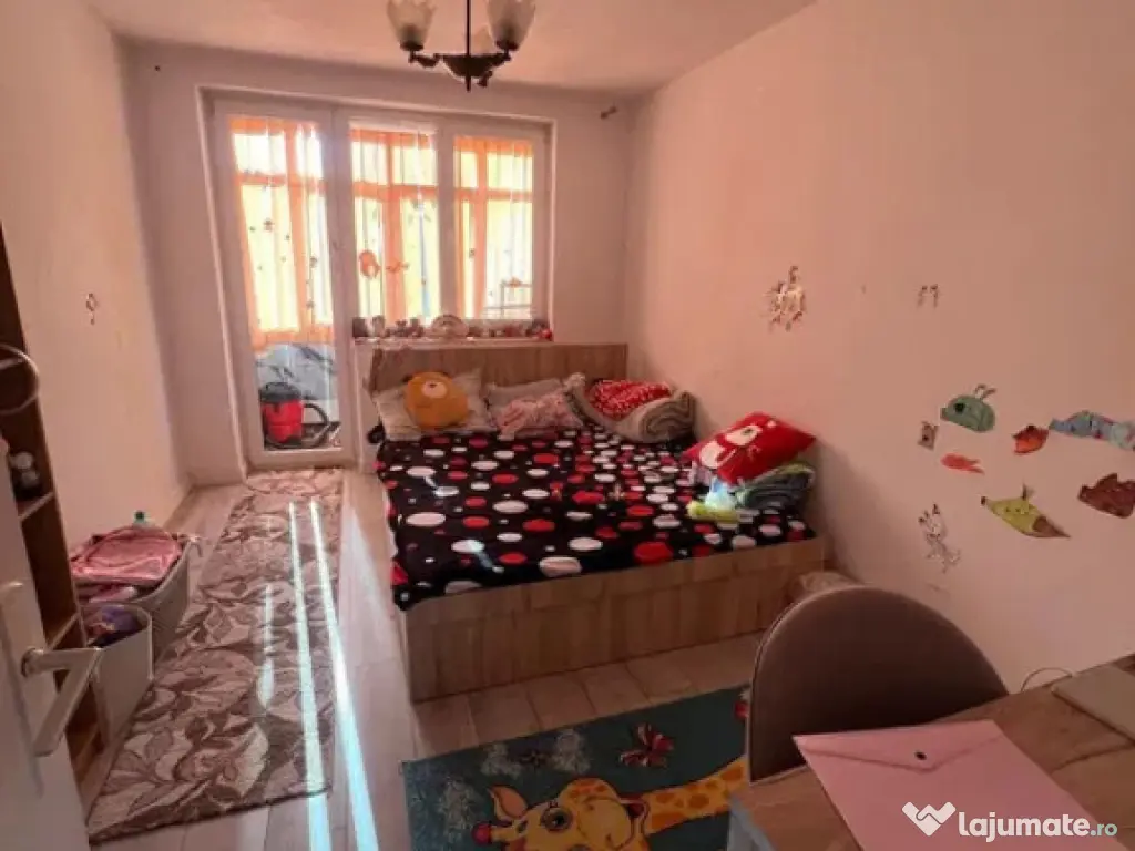Apartament 3 camere, 54 mp, zona Aleea 1 Șimnic