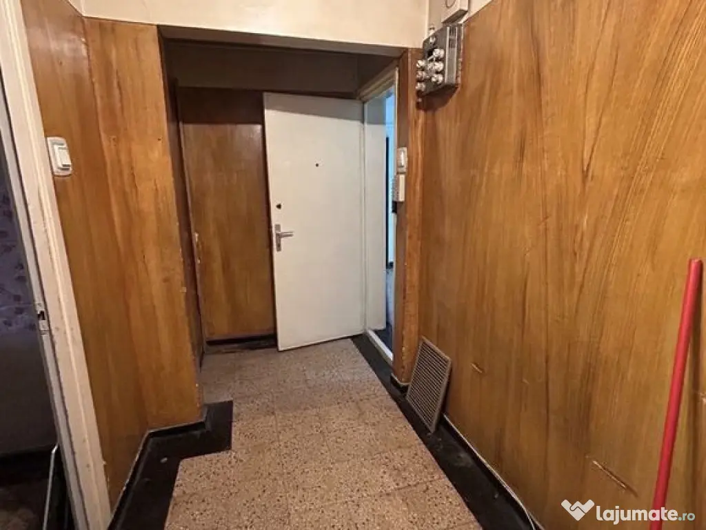 Apartament semidecomandat 3 camere - Aleea Terasei 