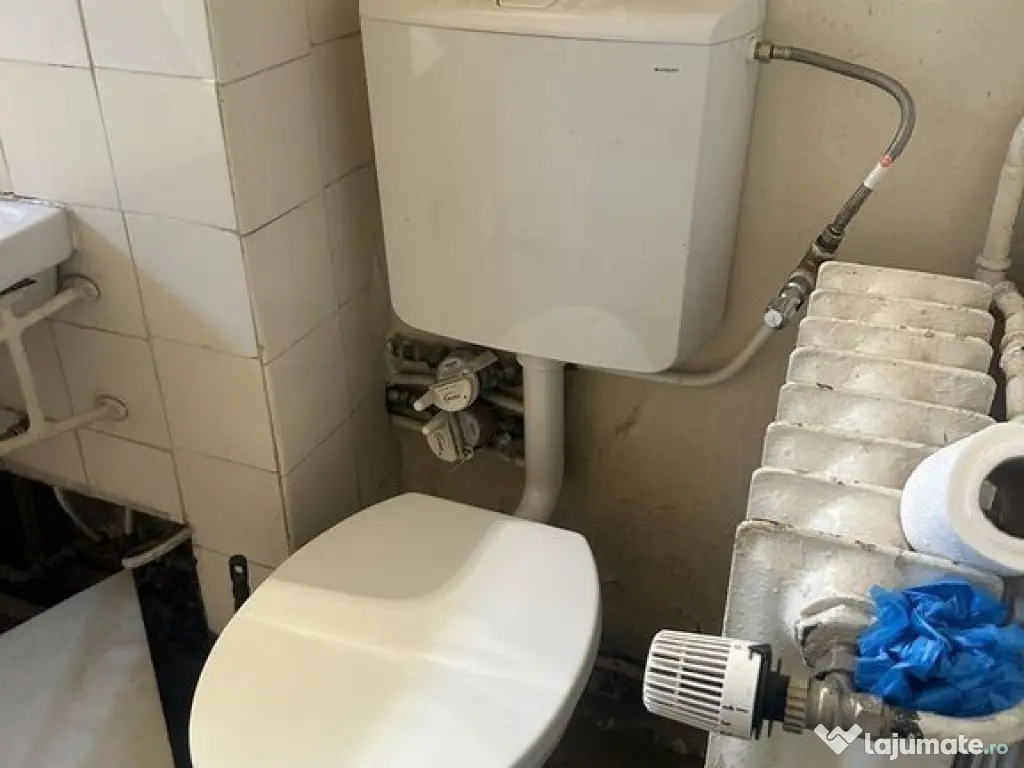 Apartament semidecomandat 3 camere - Aleea Terasei 