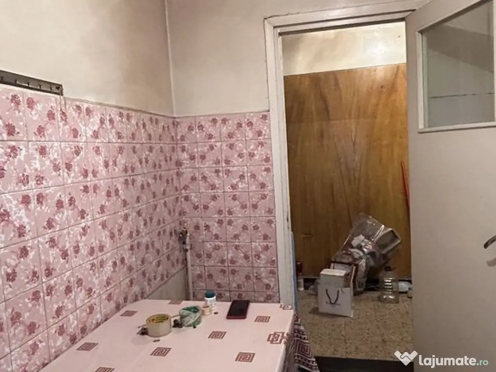 Apartament semidecomandat 3 camere - Aleea Terasei 