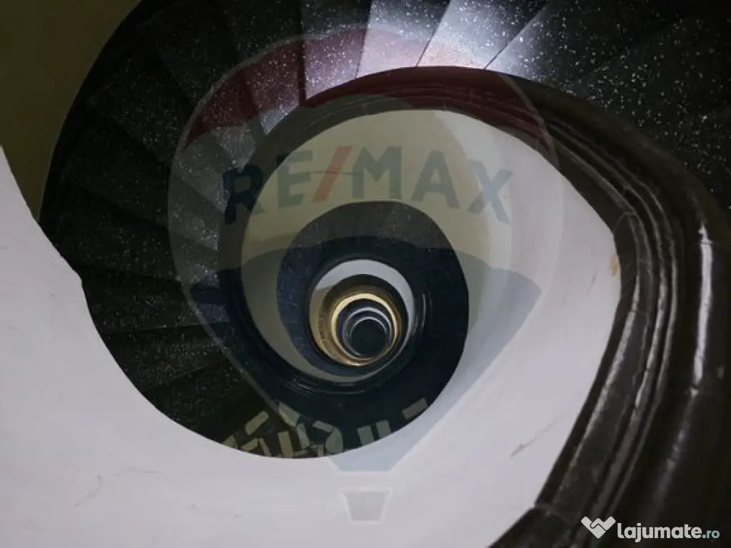 Apartament de lux în stil baroc cu 2 camere de închiria... 