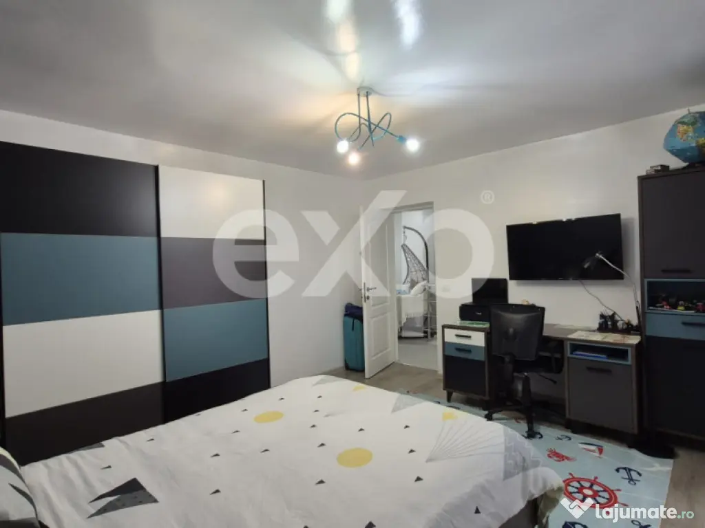 Casă modernă cu încălzire în pardoseală și terasă ?? 