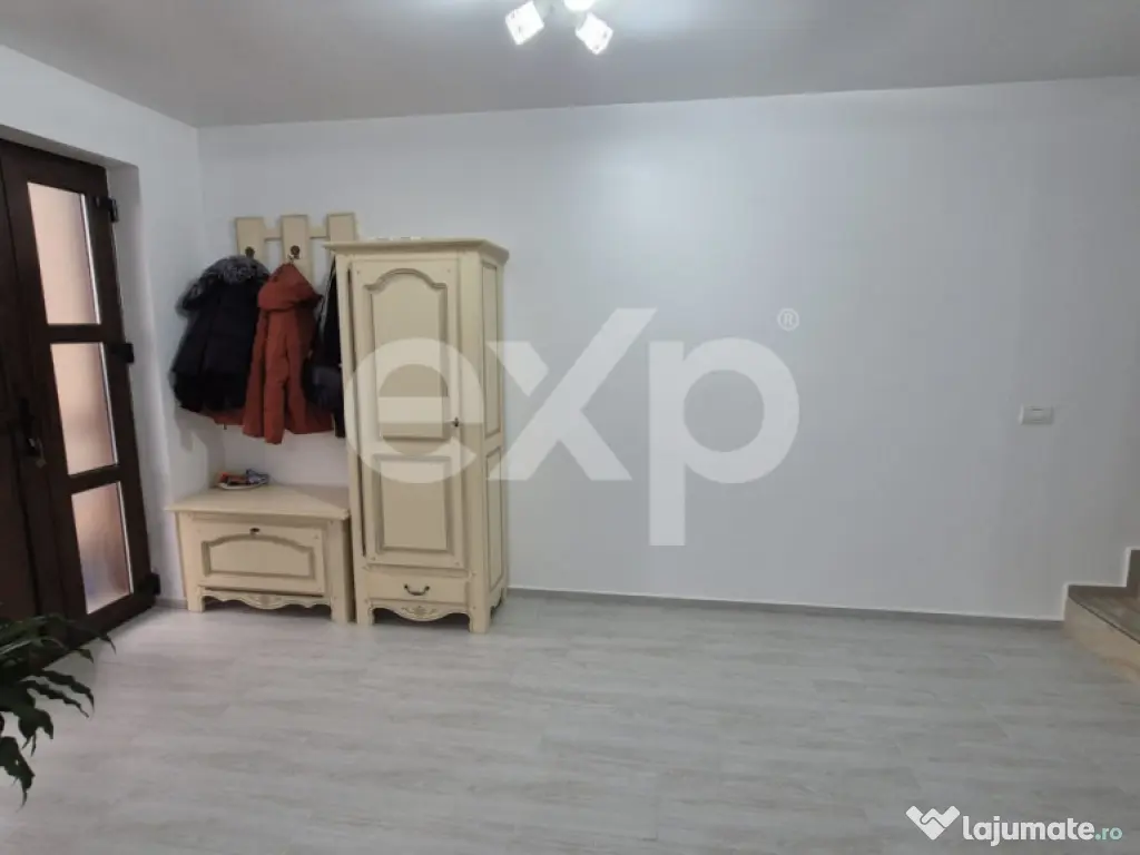 Casă modernă cu încălzire în pardoseală și terasă ?? 