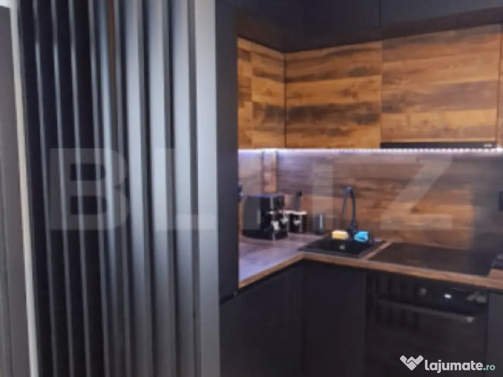 Apartament cu 3 camere, 50 mp, la etajul 2, cu balcon, in zo