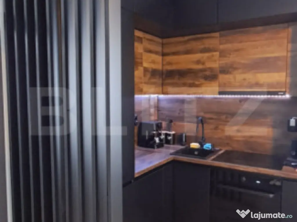 Apartament cu 3 camere, 50 mp, la etajul 2, cu balcon, in zo