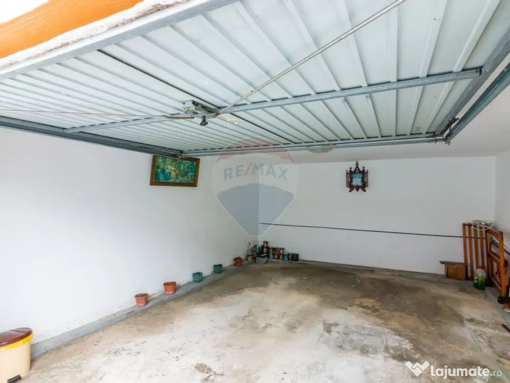 Casă / Vilă de vânzare Picior de Munte, Dambovita 