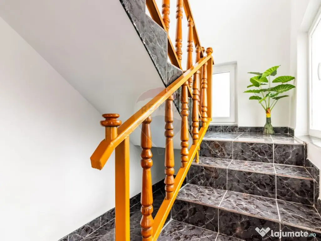 Casă / Vilă de vânzare Picior de Munte, Dambovita 