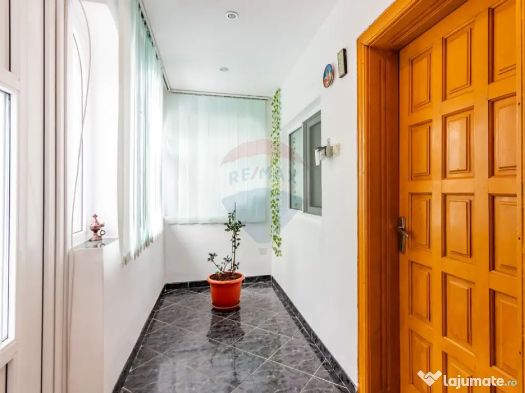 Casă / Vilă de vânzare Picior de Munte, Dambovita 