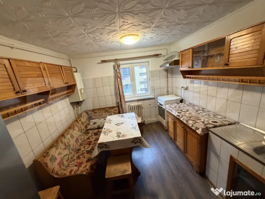 Apartament 2 camere, 55 mp, zona Cetate