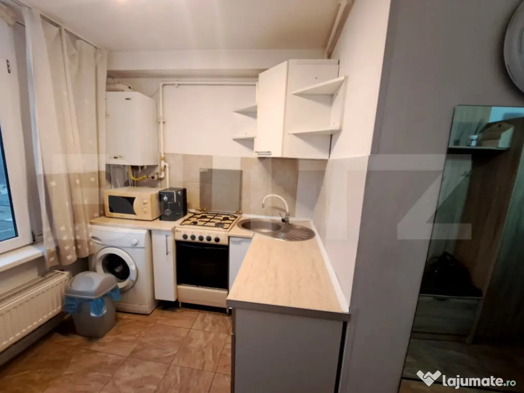Garsonieră de vanzare, complet mobilată și utilata, 28 mp