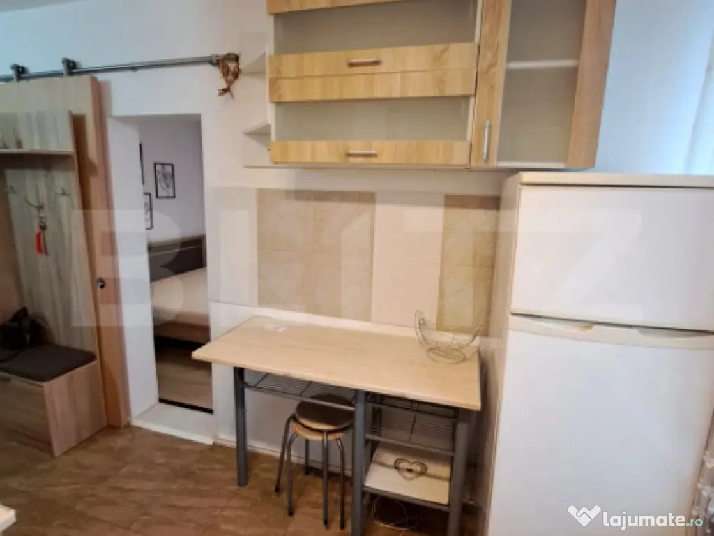 Garsonieră de vanzare, complet mobilată și utilata, 28 mp