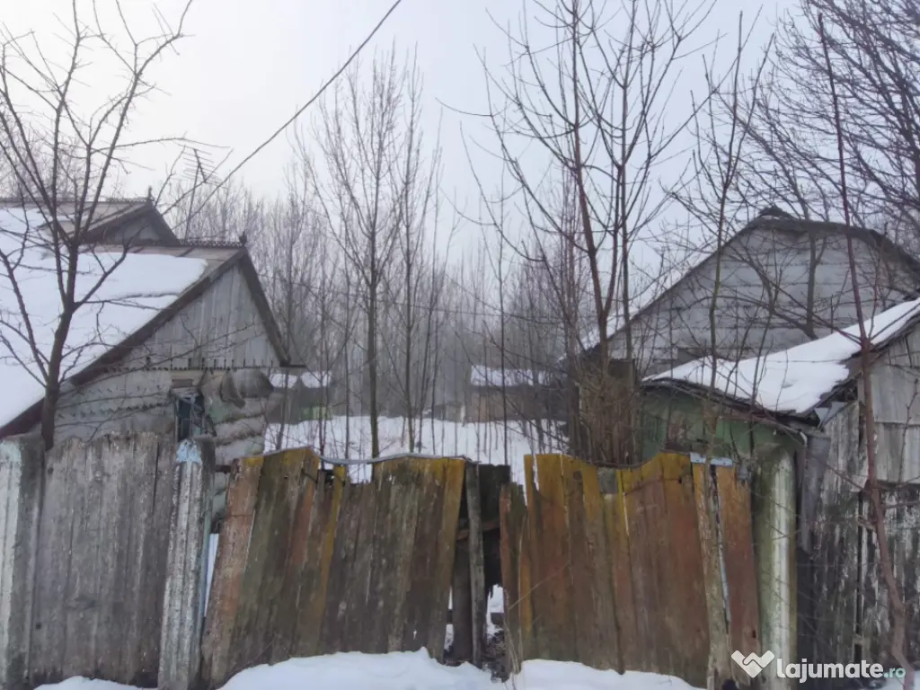 Teren intravilan , 5000mp, zona Negostina, Siret