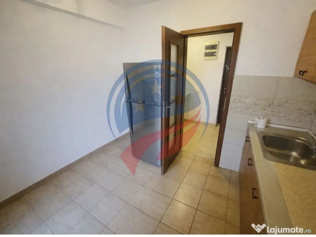 Apartament spațios cu 3 camere, etaj 1, zonă centrală ... 