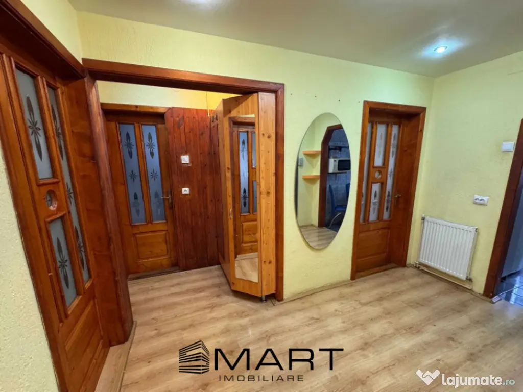 Apartament 3 camere zona Valea Aurie 