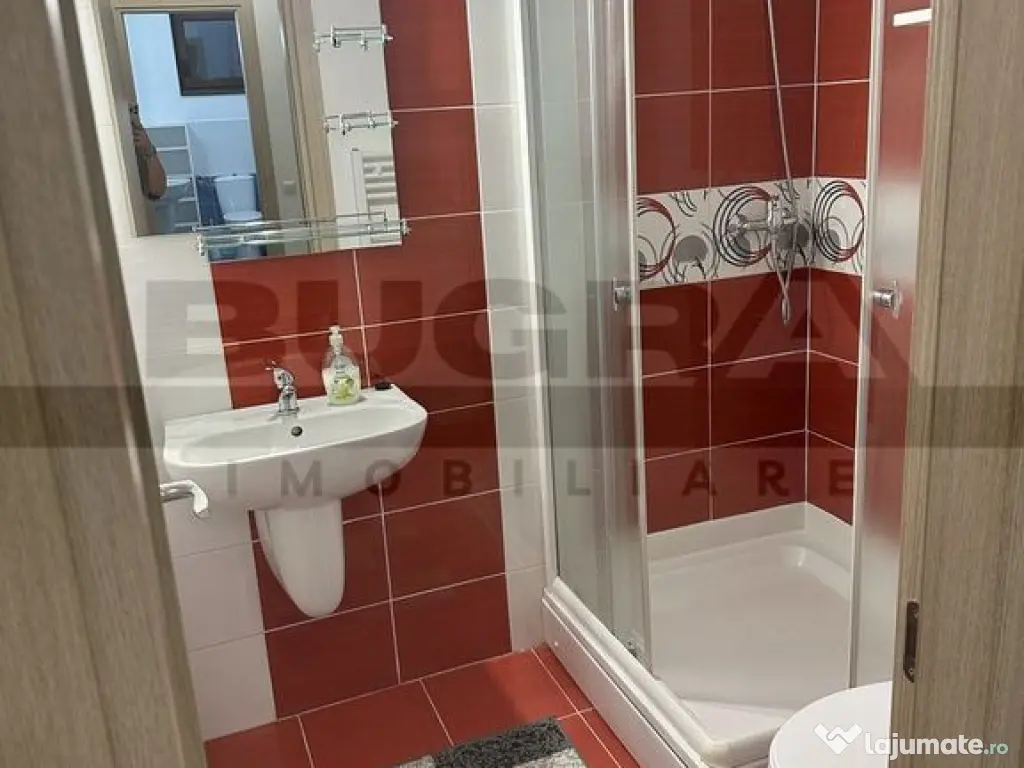 Apartament de 3 camere, modern, 77mp, parcare zona Pod IRA