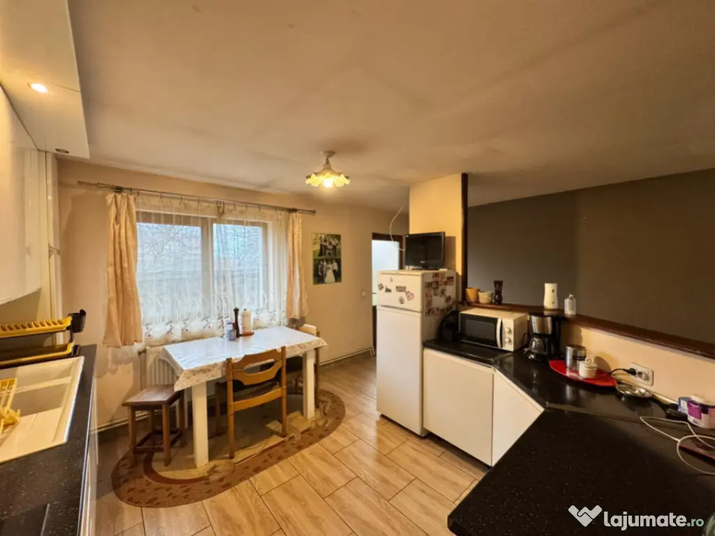 ???? Casă cochetă cu terasă | 5 ari teren