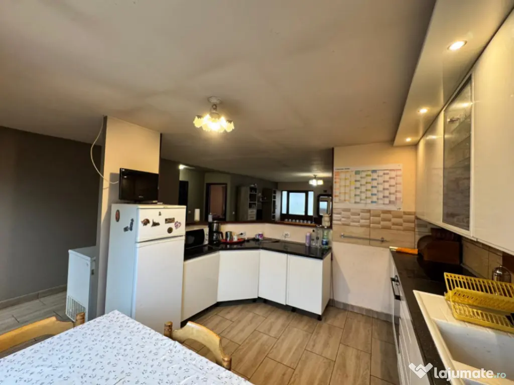 ???? Casă cochetă cu terasă | 5 ari teren