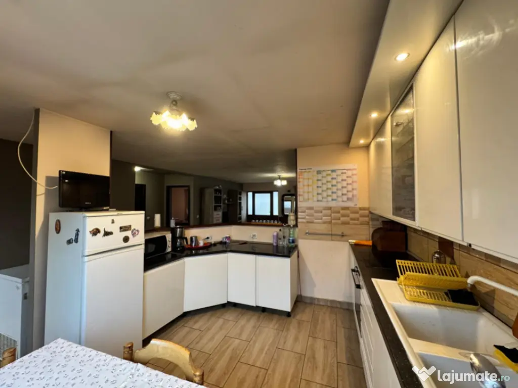 ???? Casă cochetă cu terasă | 5 ari teren