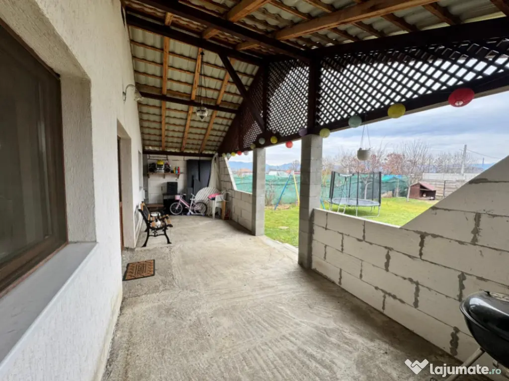 ???? Casă cochetă cu terasă | 5 ari teren