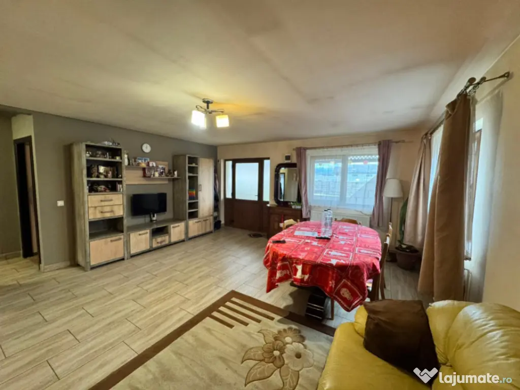 ???? Casă cochetă cu terasă | 5 ari teren