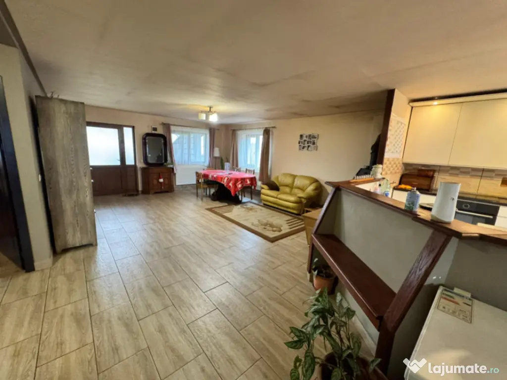 ???? Casă cochetă cu terasă | 5 ari teren