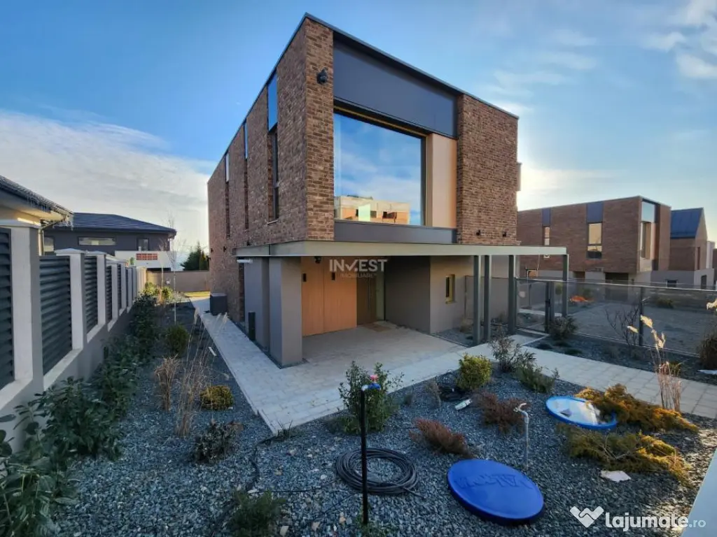 Vilă High-End în Miroslava – Stil, Lumină și Arhitectu 