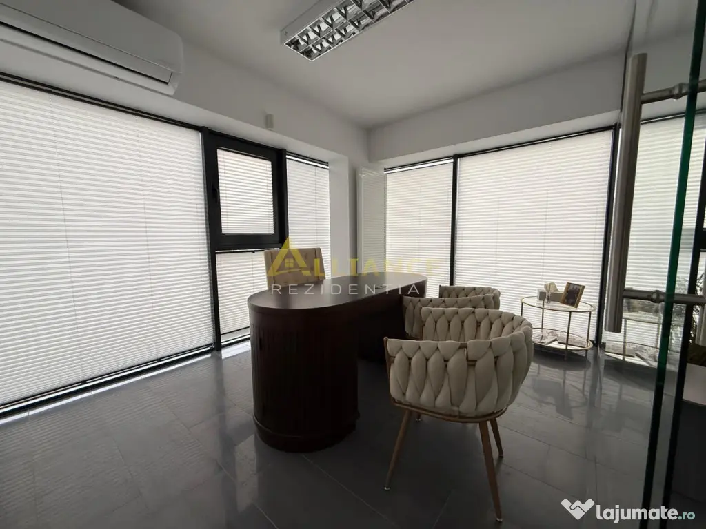 Spatiu de inchiriat,stradal l,la 1-2 minute de mers pana la 