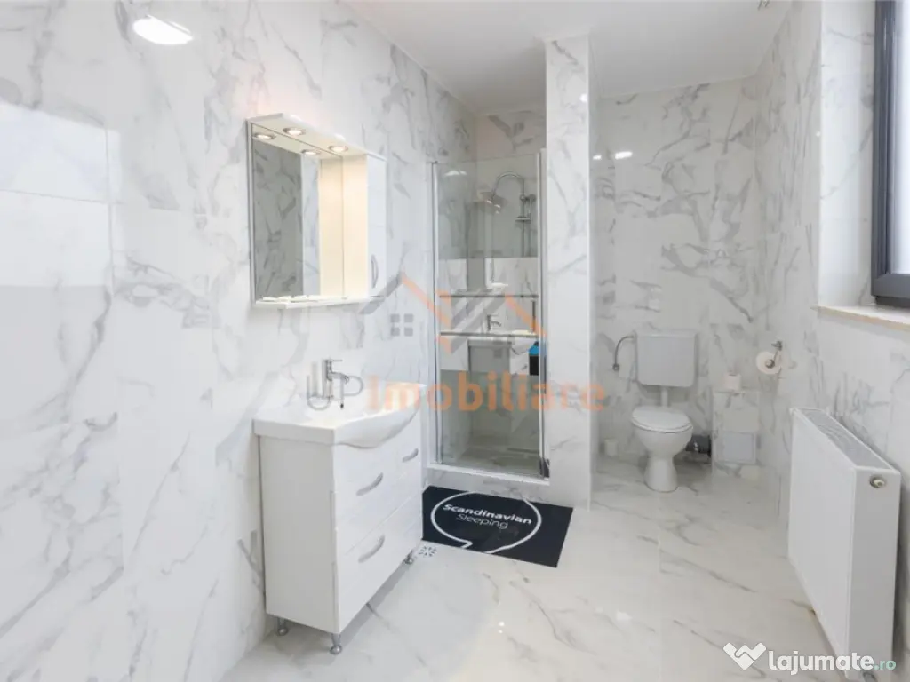 VILA DE INCHIRIAT | 11 CAMERE | 650 MP | ORADEA | BIHOR 