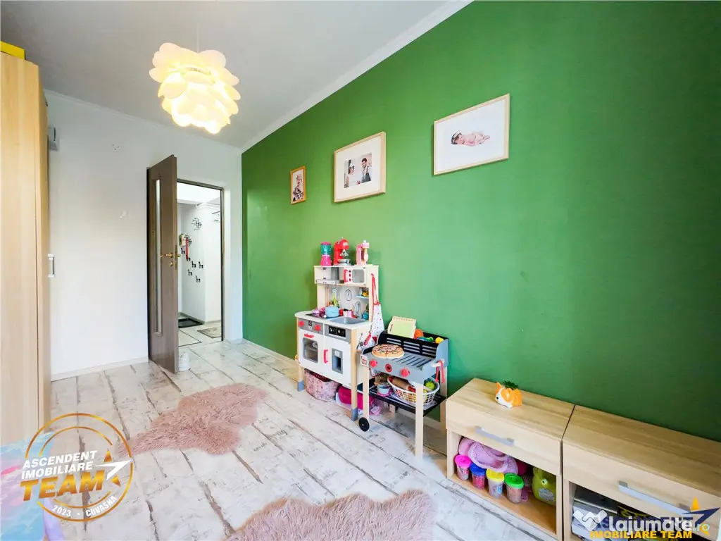 3D! Decomandat, luminos, primitor, 2 balcoane, Simeria, Sfan 