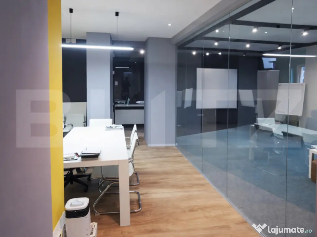 Birou finisat clasa A, 220 mp, zona Calea Turzii, 3 parcari