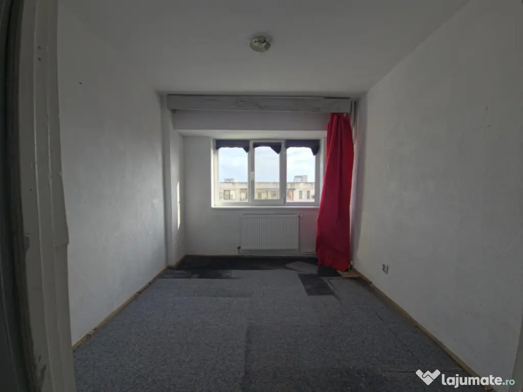 Ultracentral Tomis Mall 3 camere decomandat etaj 3/7 