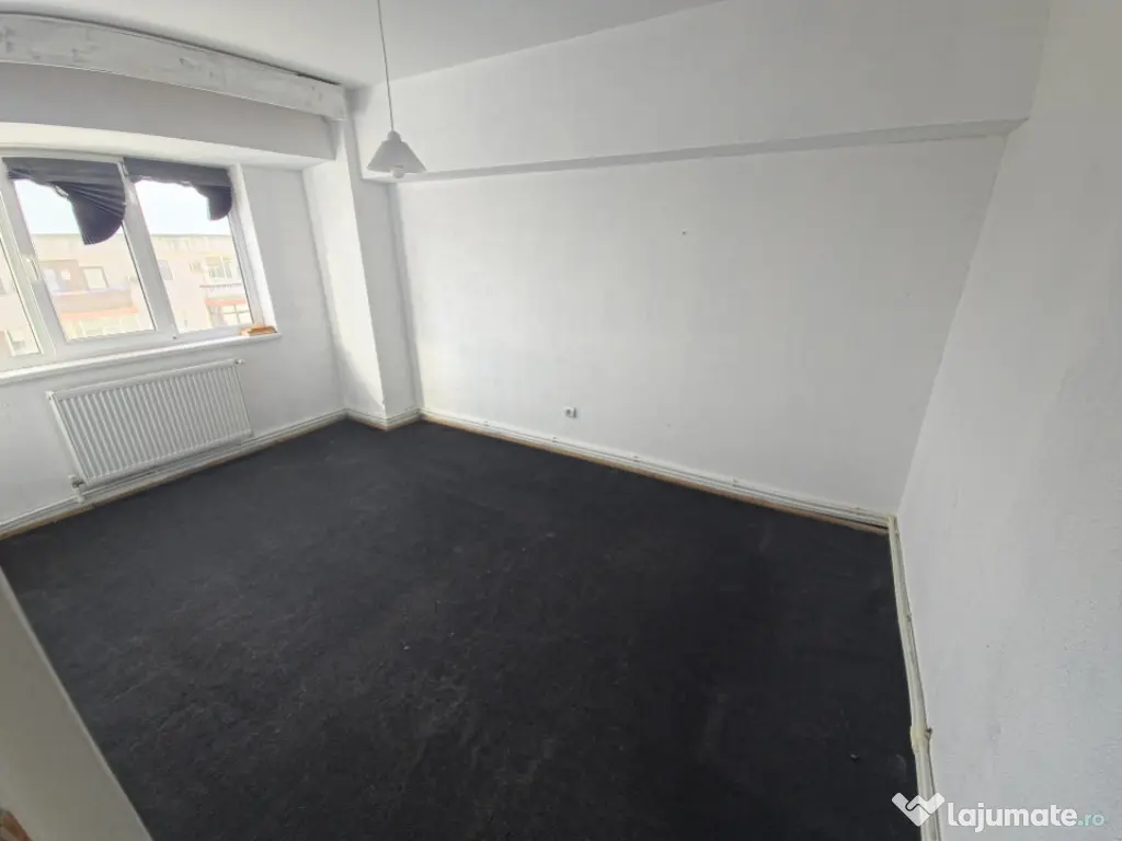 Ultracentral Tomis Mall 3 camere decomandat etaj 3/7 