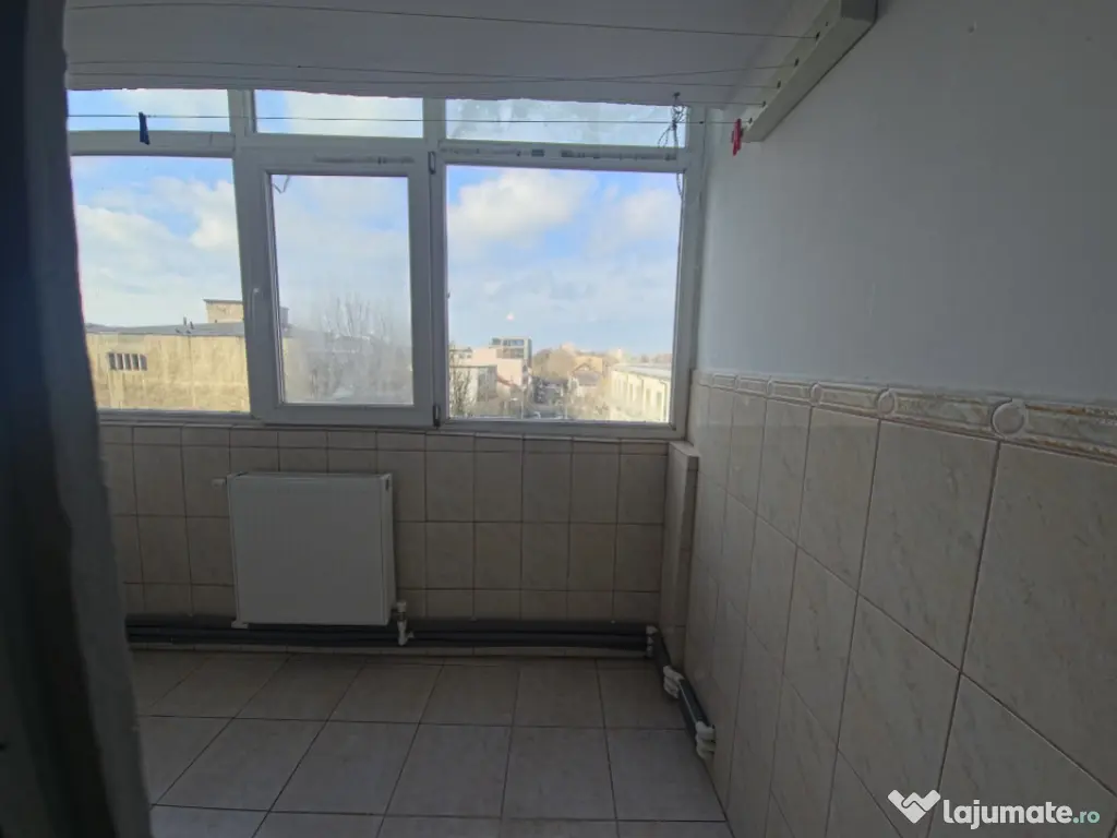 Ultracentral Tomis Mall 3 camere decomandat etaj 3/7 