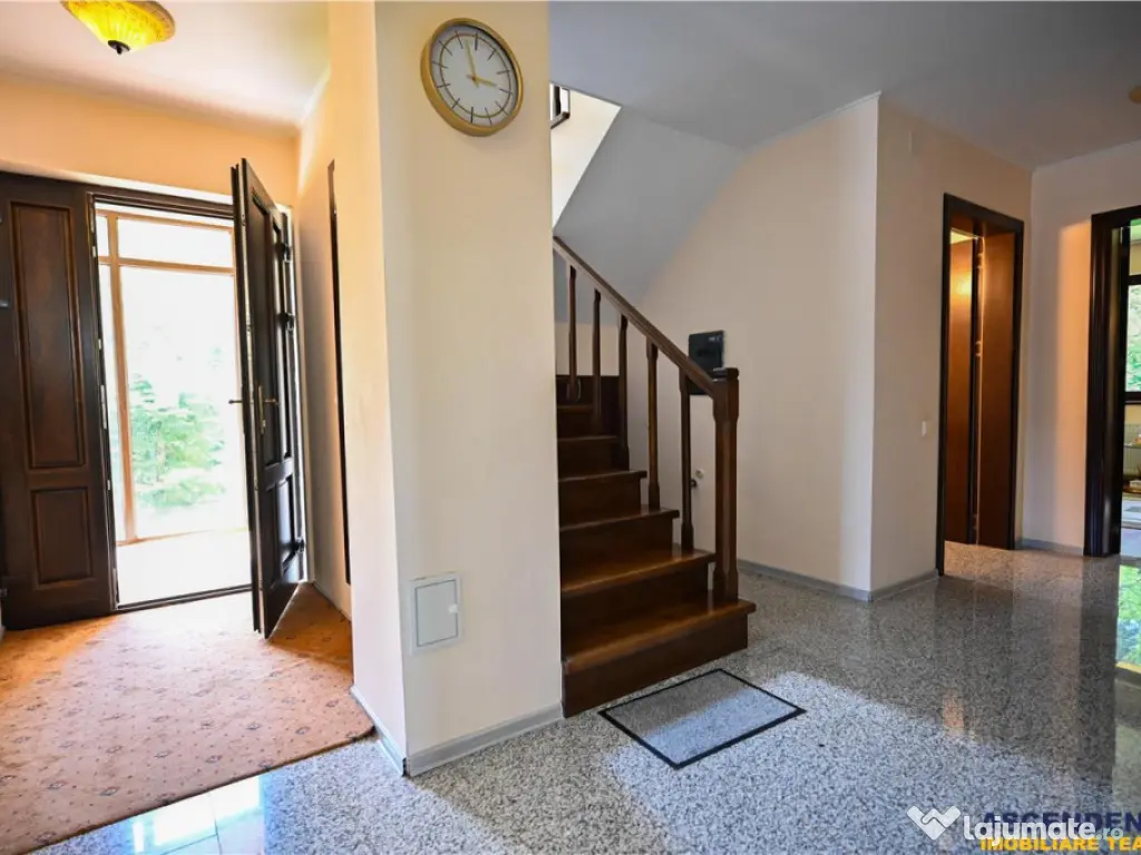 FILM!Refugiu elegant,cadru natural rar, vecinatati discrete,