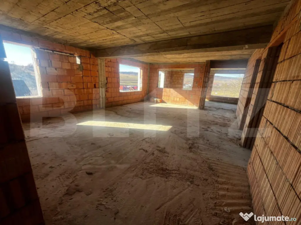 Clădire multifuncțională, 513 mp, 1.000 mp teren - zona S