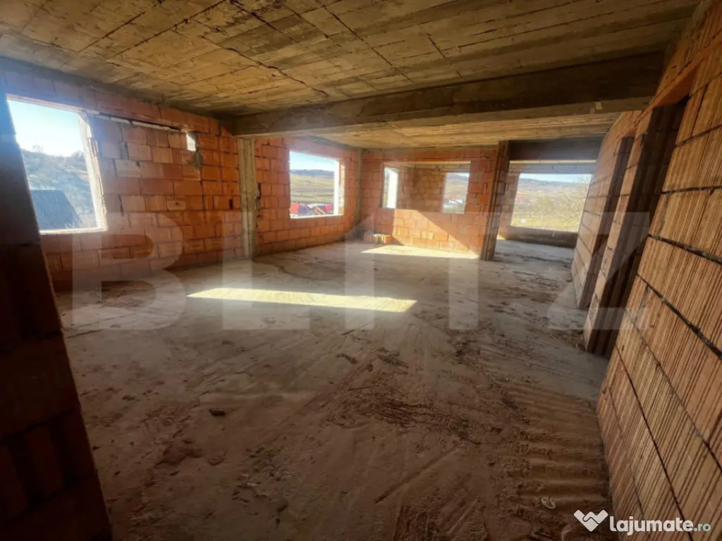 Clădire multifuncțională, 513 mp, 1.000 mp teren - zona S