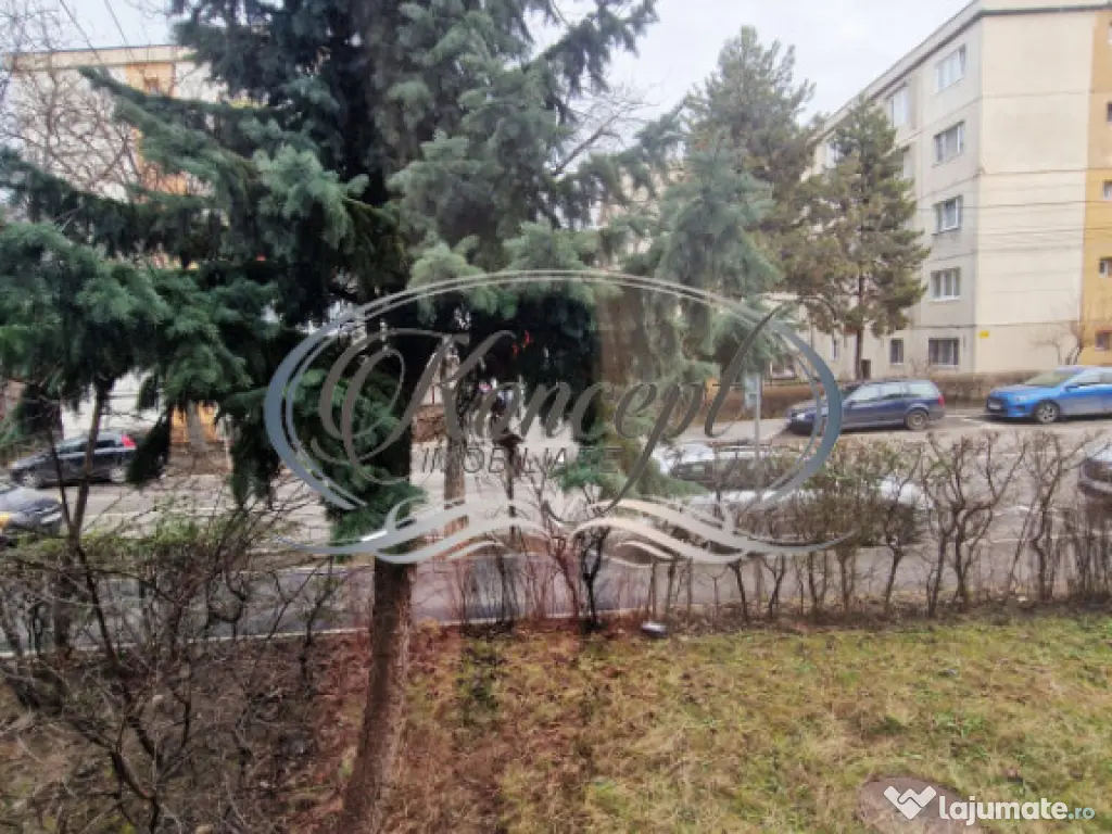 Apartament decomandat, zona Golden Tulip 