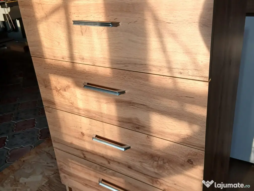 Realizam mobilier la comanda din pal 