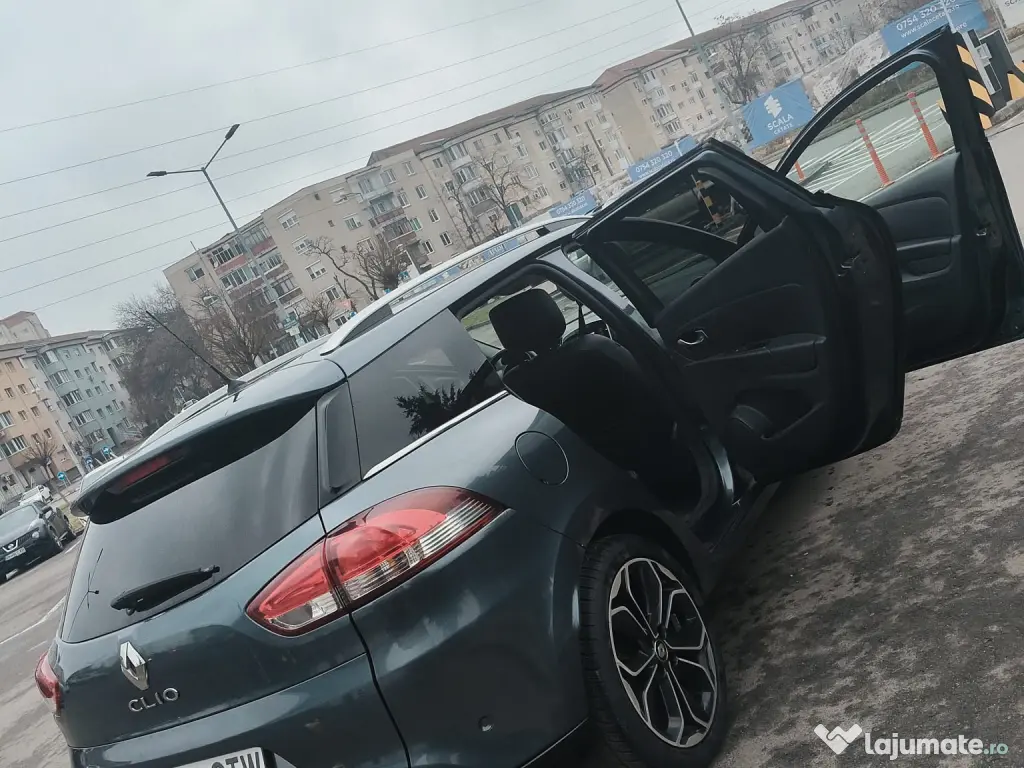 Vând Renault clio 