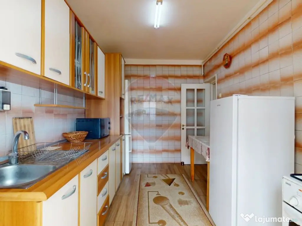 Apartament 3 camere decomandat | Parcare | Predeal | Apro...