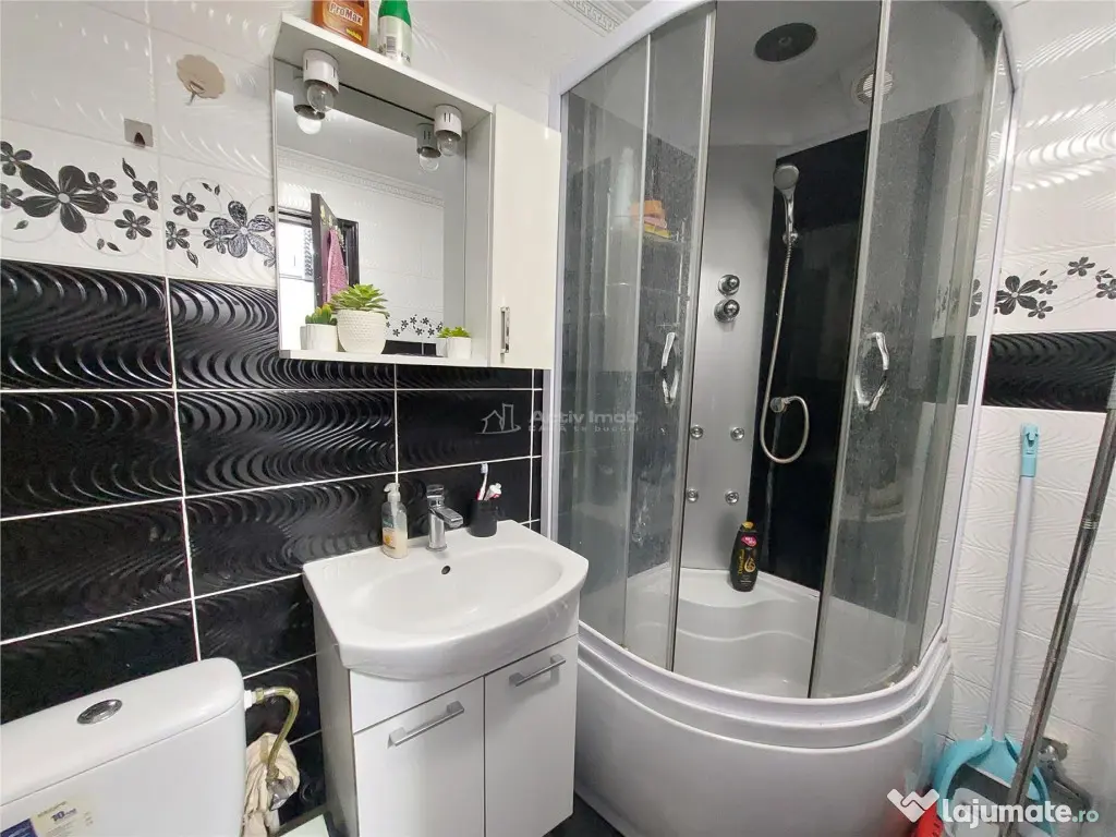 Garsoniera, 26 MP UTILI, etaj 4, complet renovata, Zona Pod