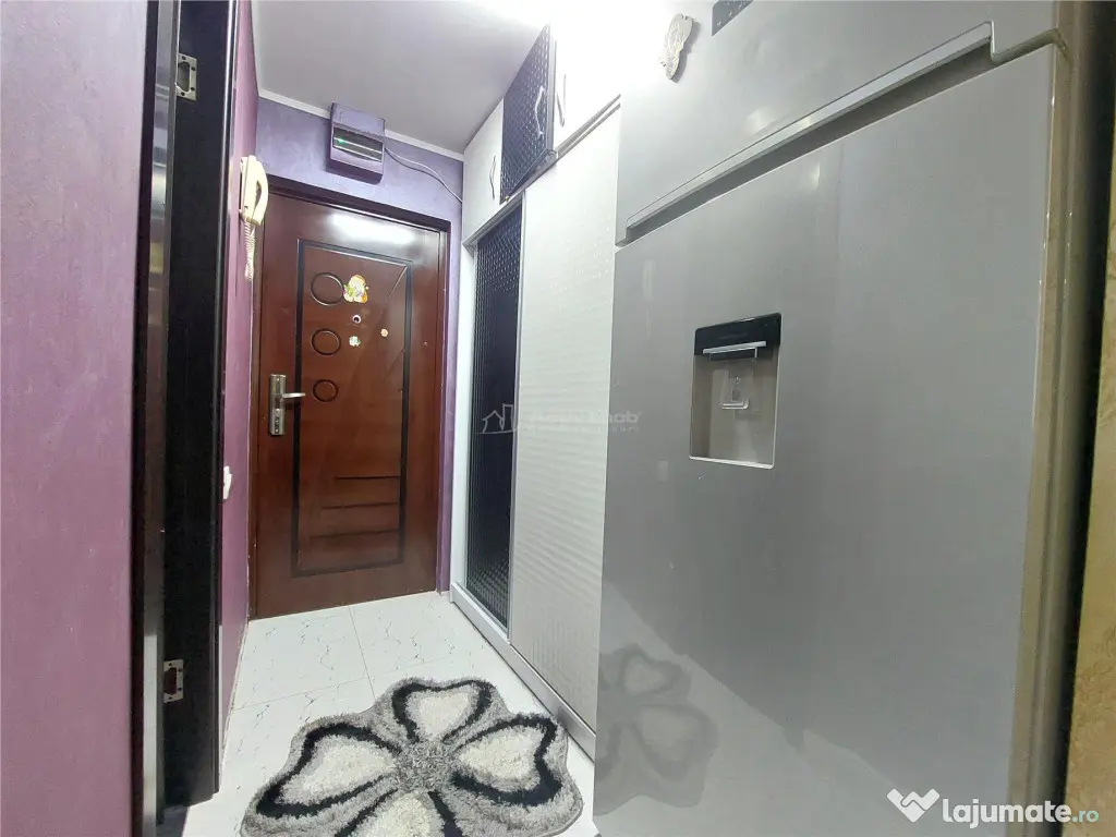 Garsoniera, 26 MP UTILI, etaj 4, complet renovata, Zona Pod