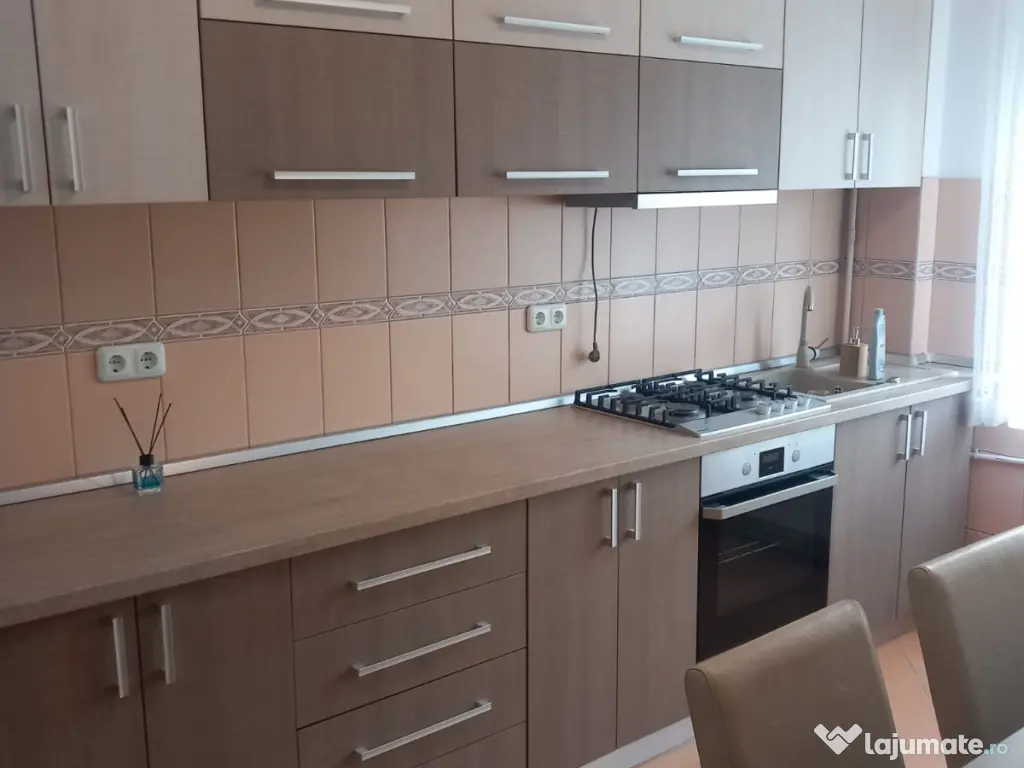 Apartament de inchiriat 2 camere str. Sucevei