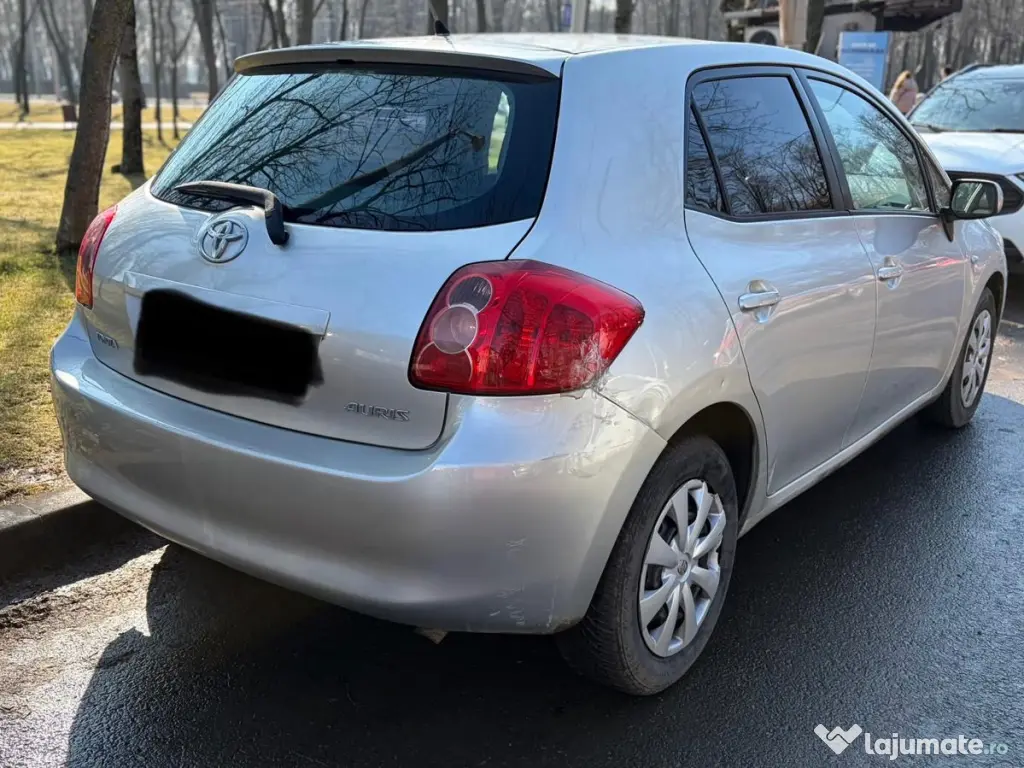 Toyota Auris 1.4i VVT-i