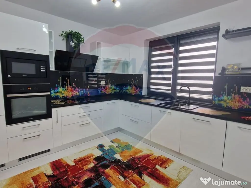 Casă / Vilă cu 3 camere de vânzare în zona Centura Vest