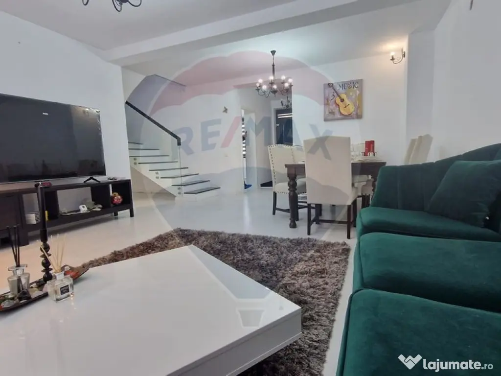 Casă / Vilă cu 3 camere de vânzare în zona Centura Vest