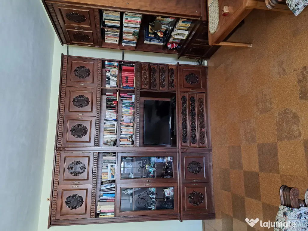 Vând bibliotecă NINA 